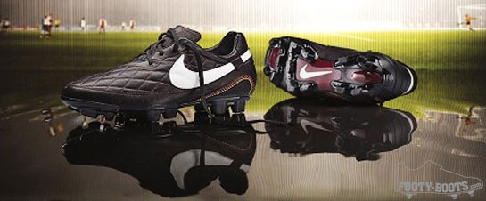 HOMAGE TO FOOTBALL BOOT HERITAGE