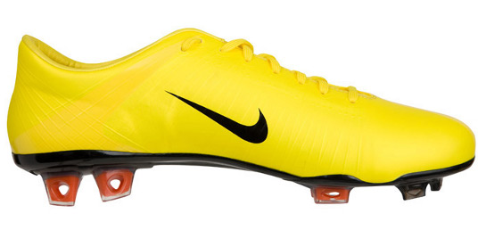 Nike launch Mercurial Vapor IX 06M as a tribute to R9