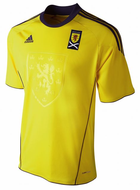 SCOTLAND AWAY KIT 2010-11