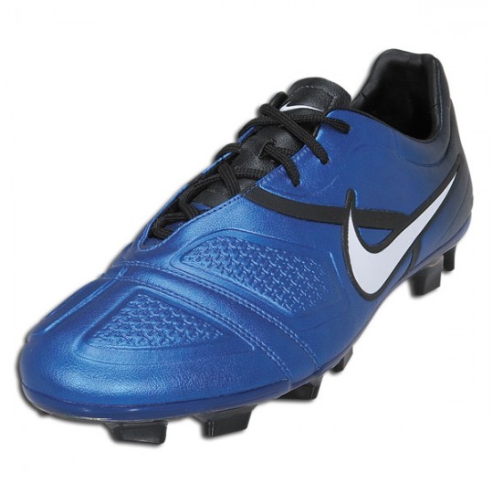 black and blue nike boots