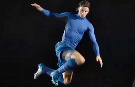 BLUE SUPERFLY SPOTTED IN NIKE AD