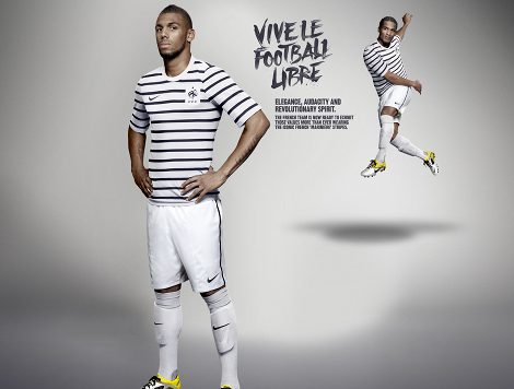 NIKE TEASE NEW CTR360 II COLOURWAY IN FRANCE AD