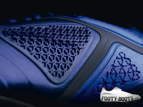 Nike CTR360 II in Loyal Blue on Footy-Boots.com