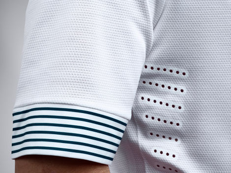 Close up on the Mariniere sleeve detail on the Nike France Home Shirt for Euro 2012