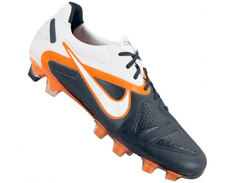 CTR360 II football boots in Black / White / Orange