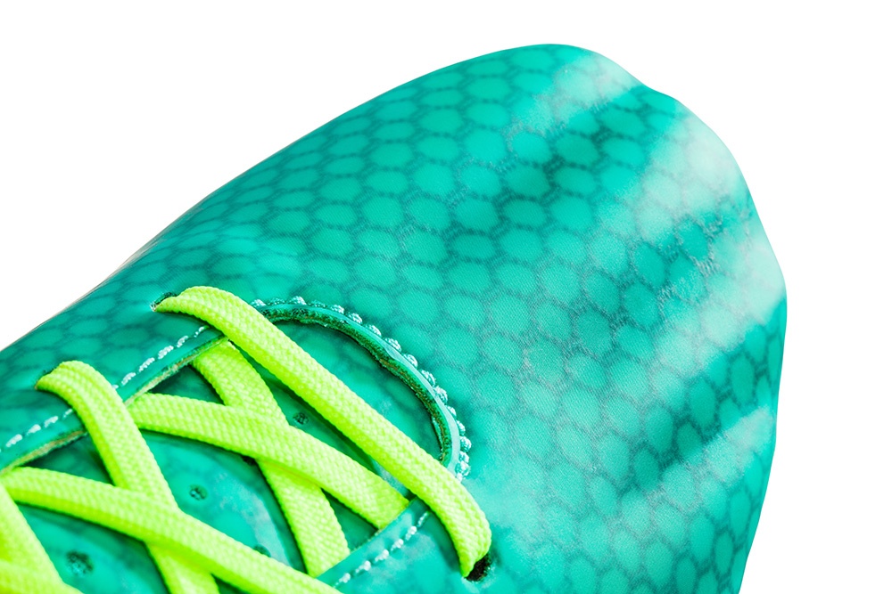 articulated toe UA speedform footy boots 