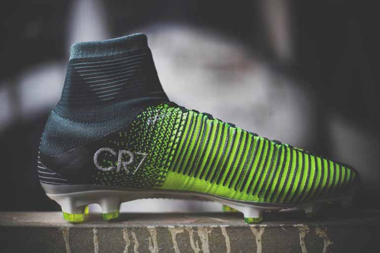 closet Metal line Creep CR7 Chapter 3 DISCOVERY | Footy Boots Reveal - Footy Boots