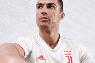 away-juventus-cr7-football-jersey-19-20